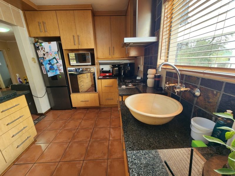 House For Sale In Malmesbury - Photo 10