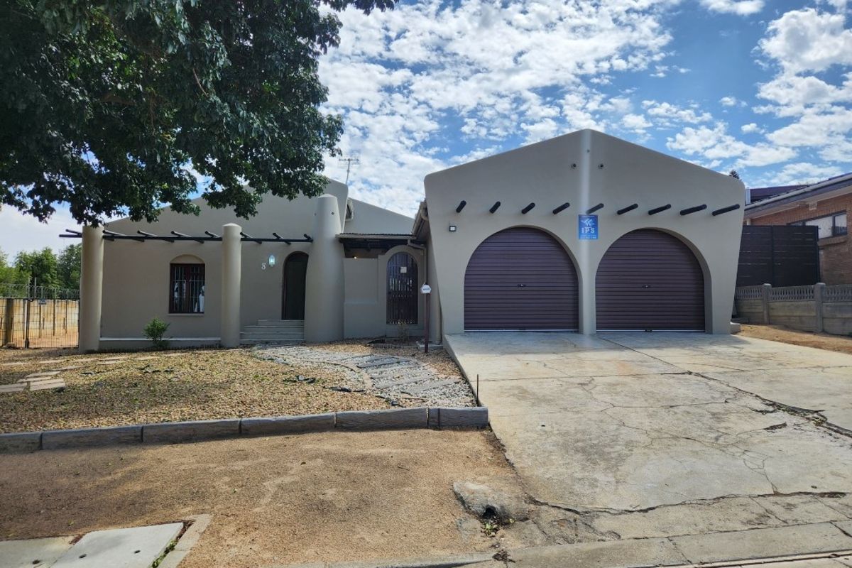 House For Sale In Malmesbury - Photo 3