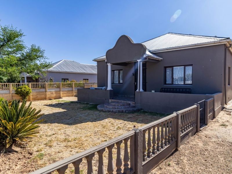 House For Sale In Moorreesburg - Photo 2