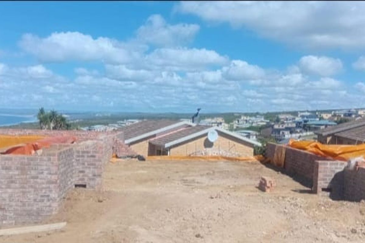 House For Sale In Mossel Bay - Photo 3