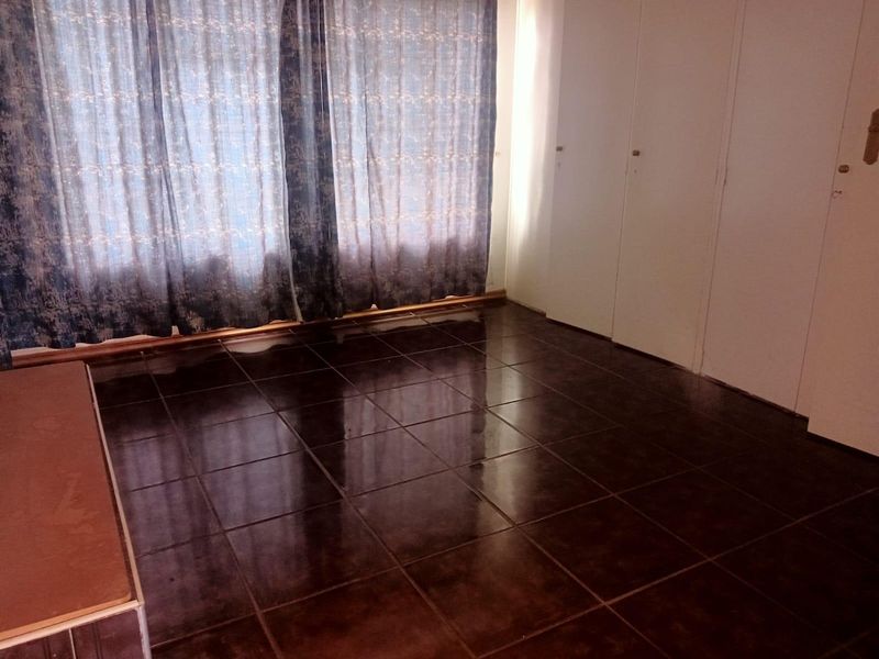 House For Sale In Germiston - Photo 8