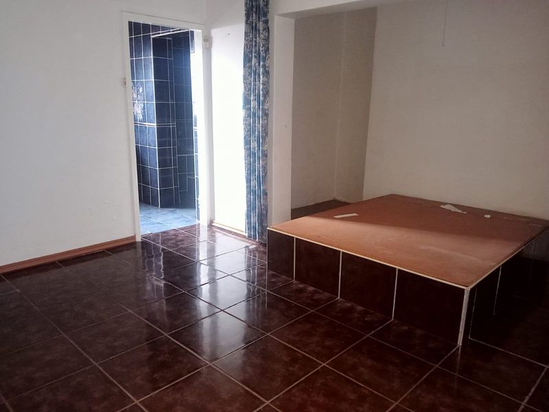 House For Sale In Germiston - Photo 7