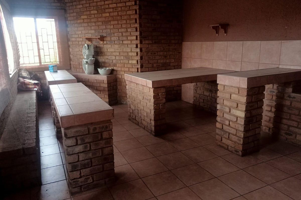 House For Sale In Germiston - Photo 5