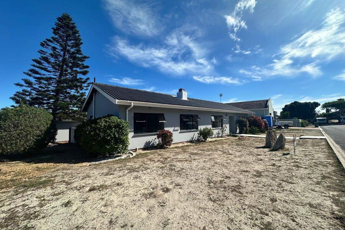 House Rental Monthly In Langebaan - Photo 2
