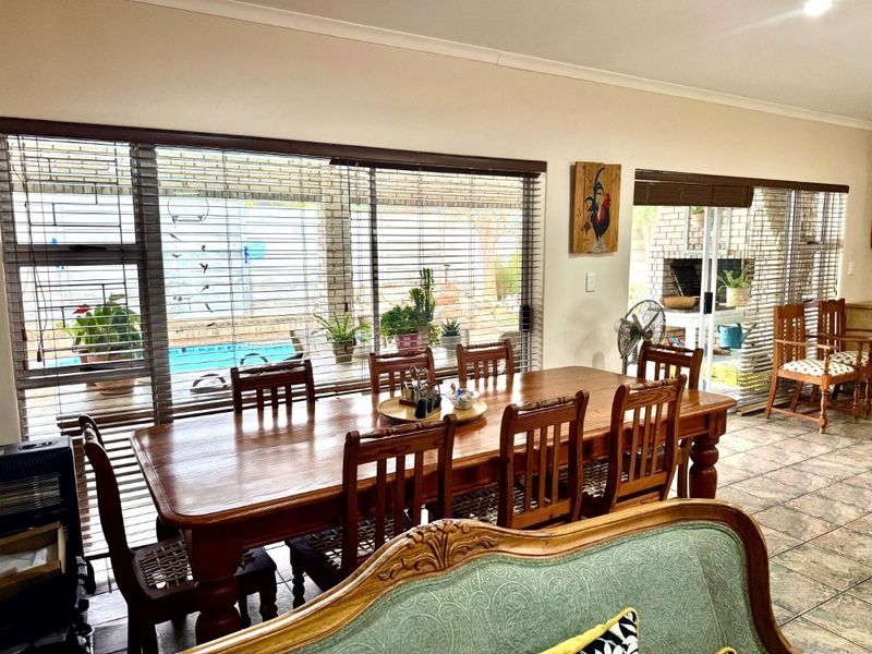 House For Sale In Malmesbury - Photo 10