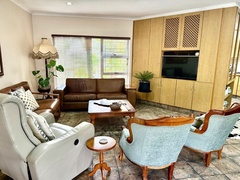 House For Sale In Malmesbury - Photo 5