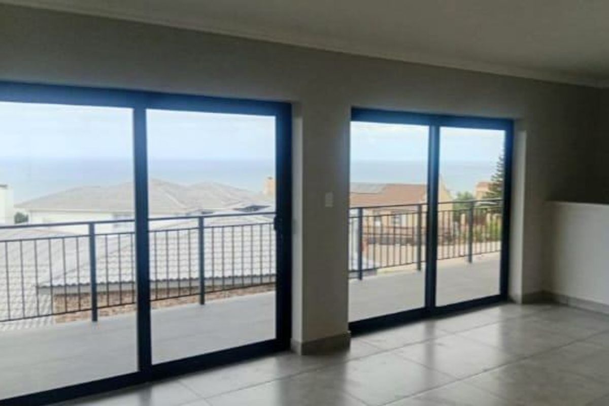 House For Sale In Mossel Bay - Photo 2