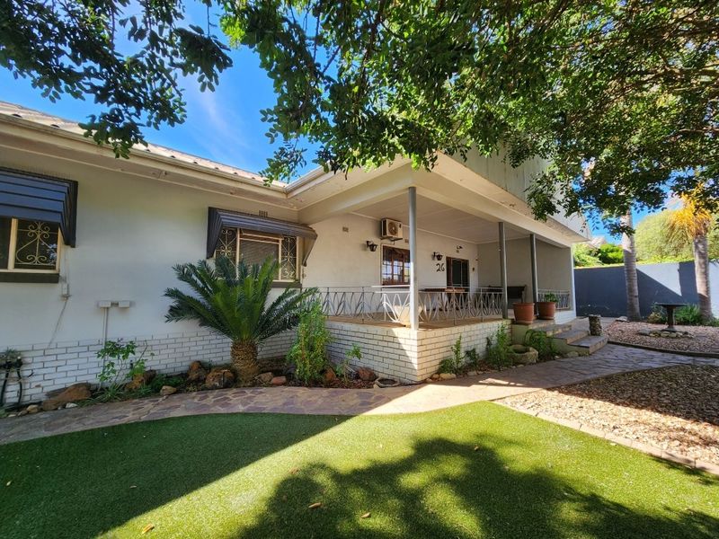 House For Sale In Malmesbury - Photo 2