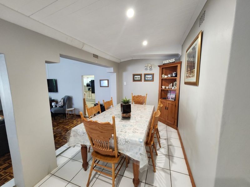 House For Sale In Malmesbury - Photo 7