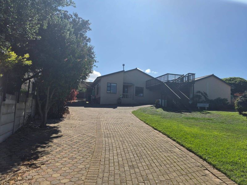 House For Sale In Mossel Bay - Photo 4