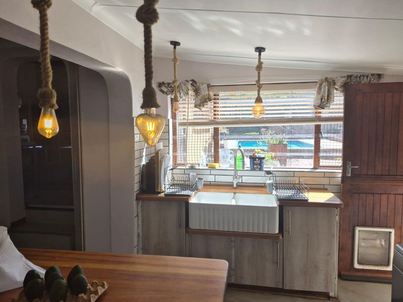 House For Sale In Mossel Bay - Photo 10