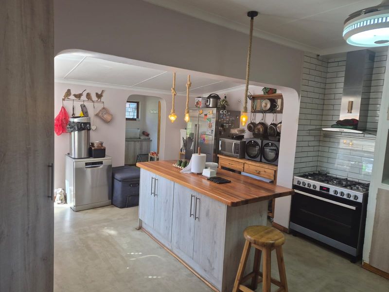 House For Sale In Mossel Bay - Photo 9
