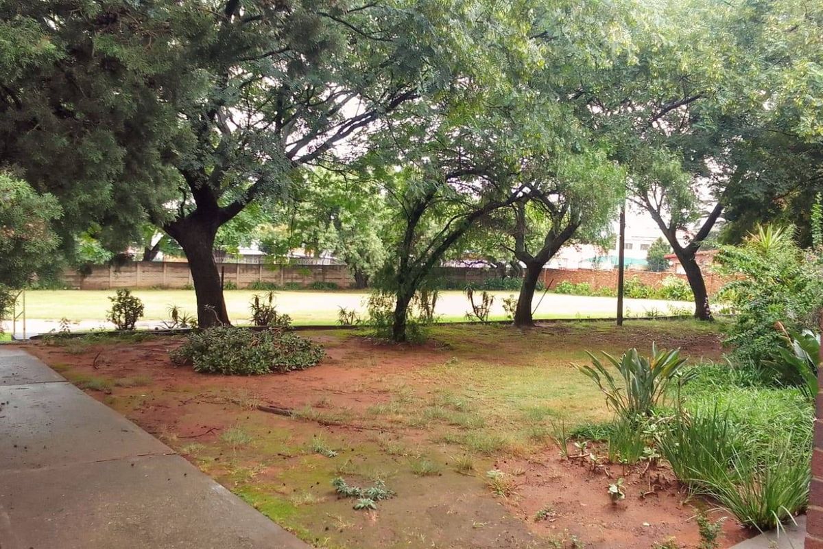 Commercial For Sale In Germiston - Photo 2