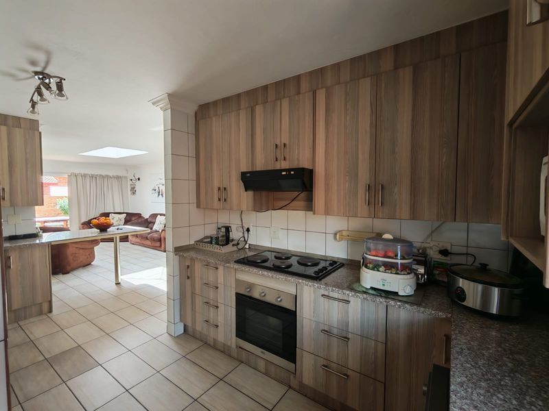 House For Sale In Pretoria - Photo 10