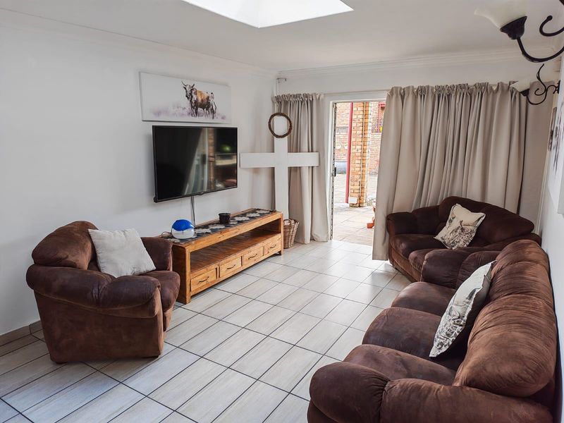 House For Sale In Pretoria - Photo 7