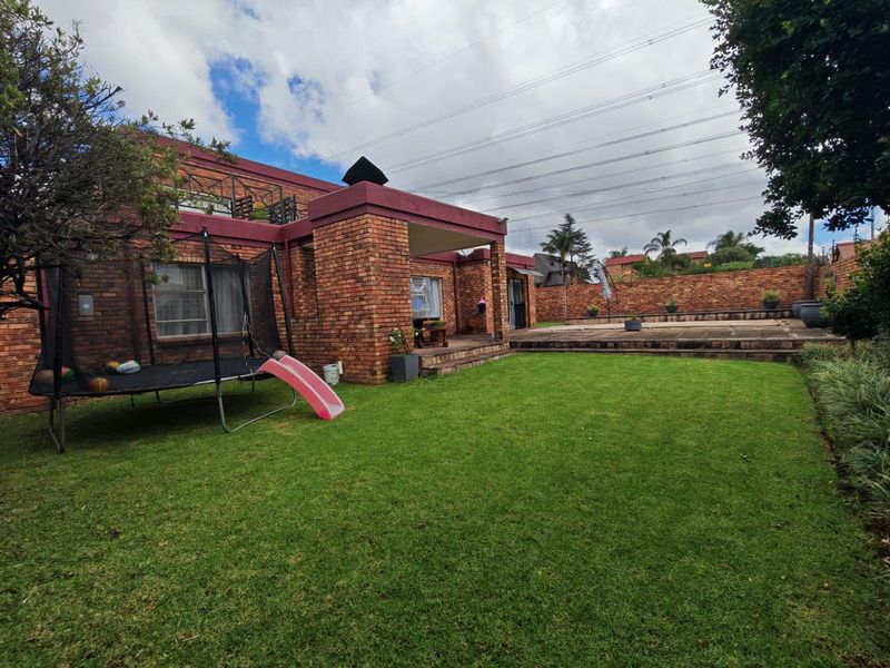 House For Sale In Pretoria - Photo 3