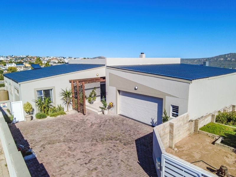House For Sale In Langebaan - Photo 1