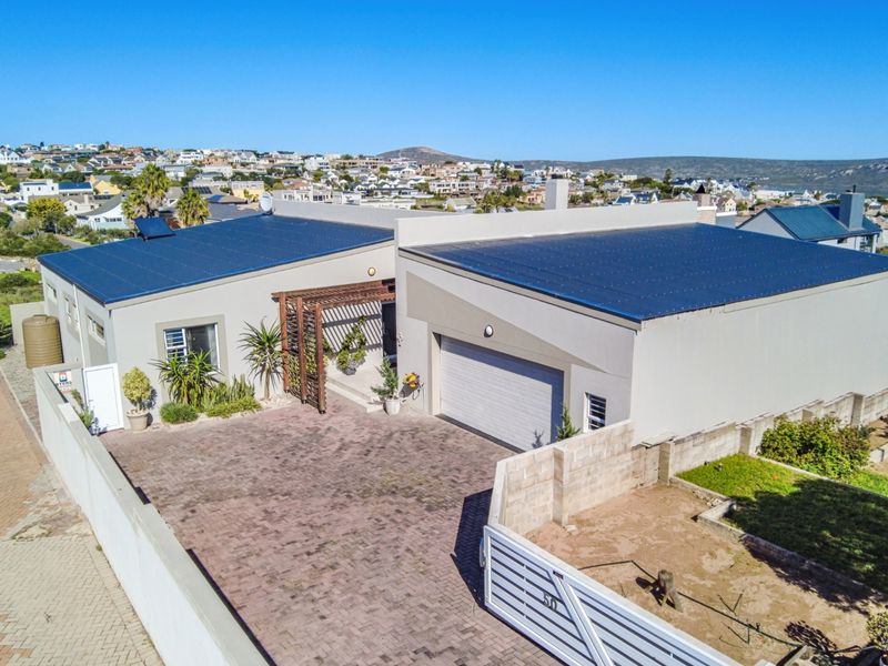 House For Sale In Langebaan - Photo 2