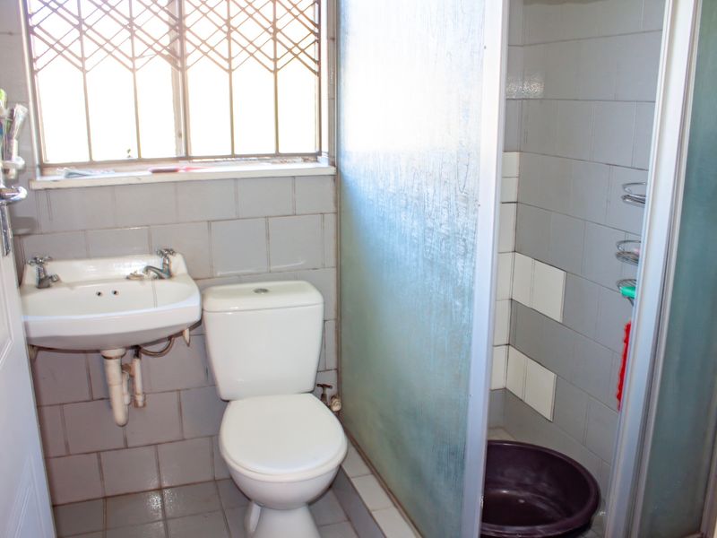 House Rental Monthly In Springs - Photo 10