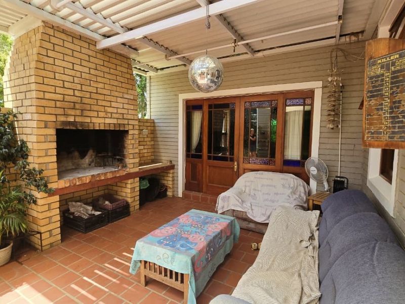 House For Sale In Malmesbury - Photo 4