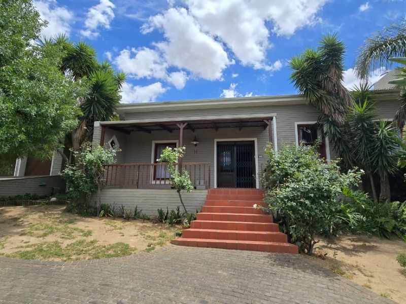 House For Sale In Malmesbury - Photo 2