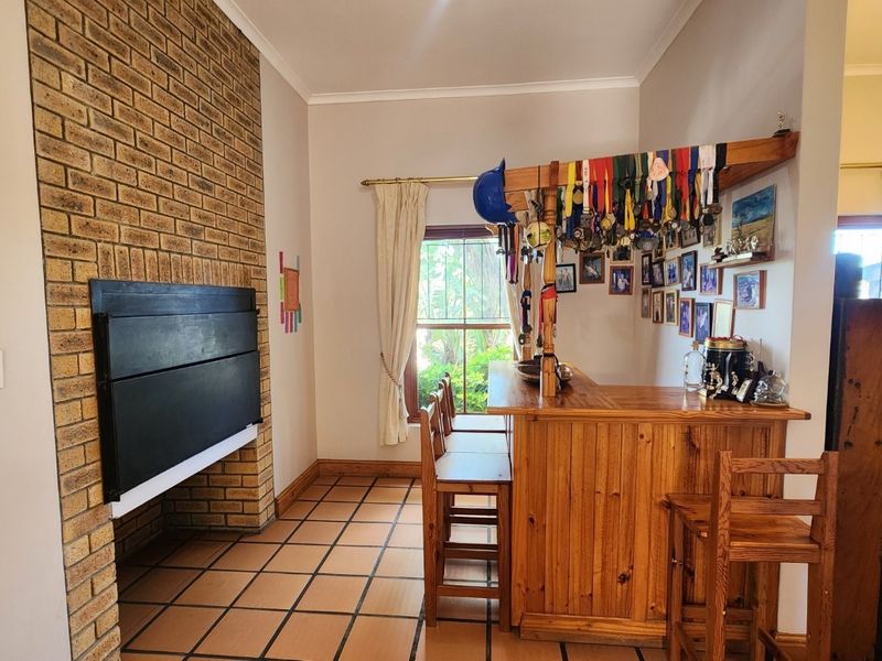 House For Sale In Malmesbury - Photo 8