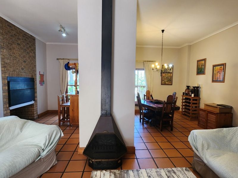 House For Sale In Malmesbury - Photo 9