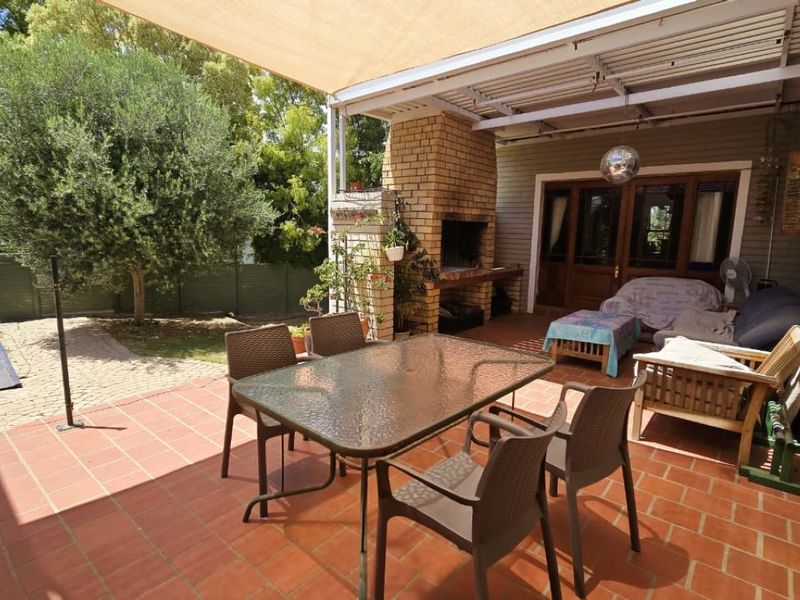 House For Sale In Malmesbury - Photo 3