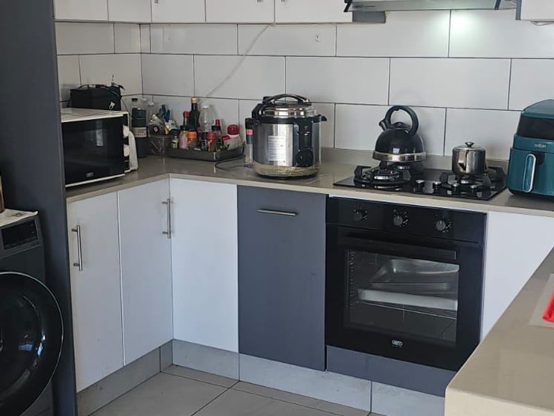 House For Sale In Mossel Bay - Photo 2