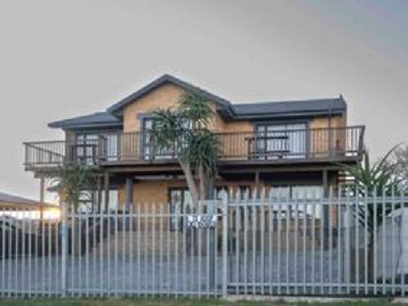 House For Sale In Mossel Bay - Photo 6