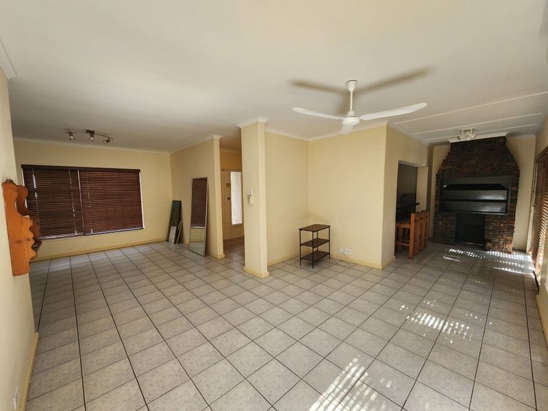 House For Sale In Malmesbury - Photo 6