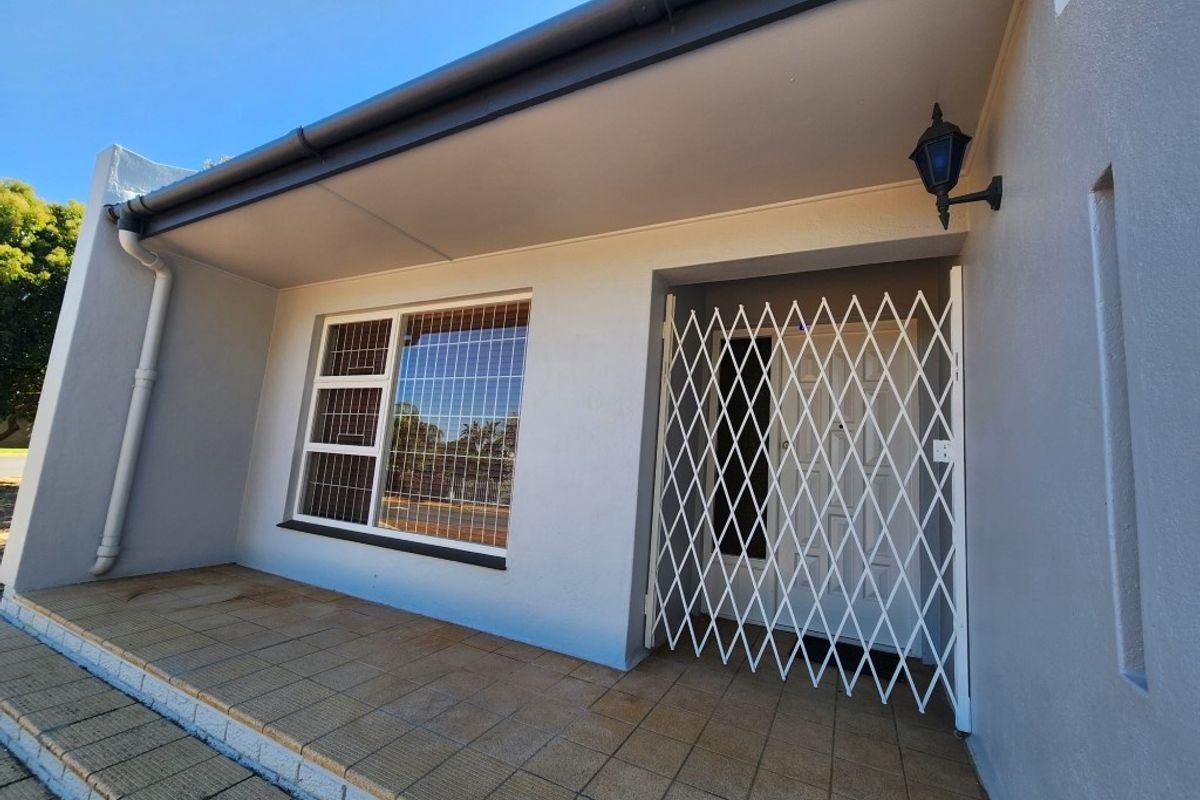 House For Sale In Malmesbury - Photo 2