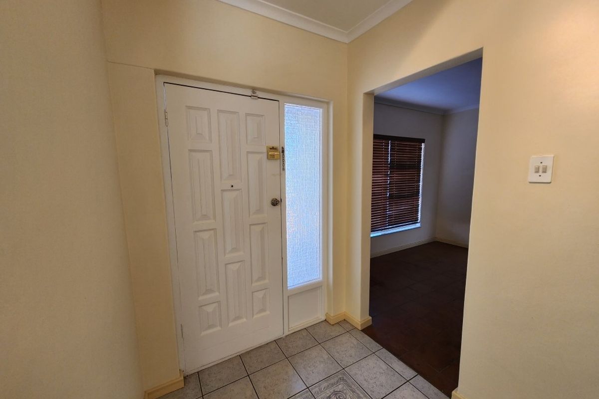 House For Sale In Malmesbury - Photo 5