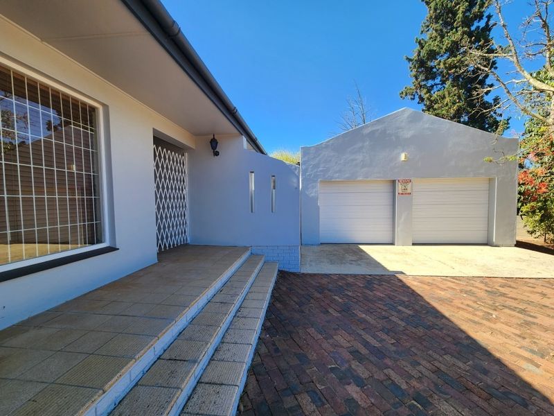 House For Sale In Malmesbury - Photo 3