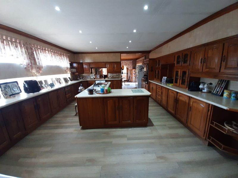 House For Sale In Brakpan - Photo 10