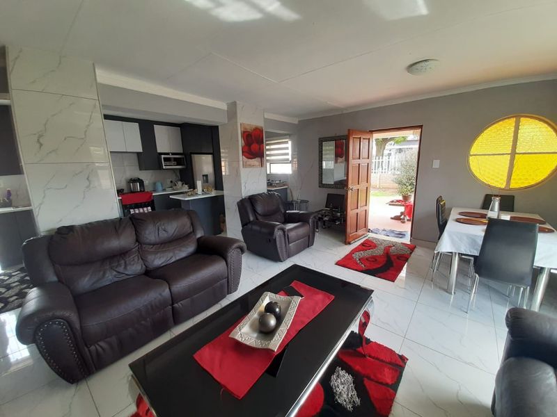 House For Sale In Brakpan - Photo 3
