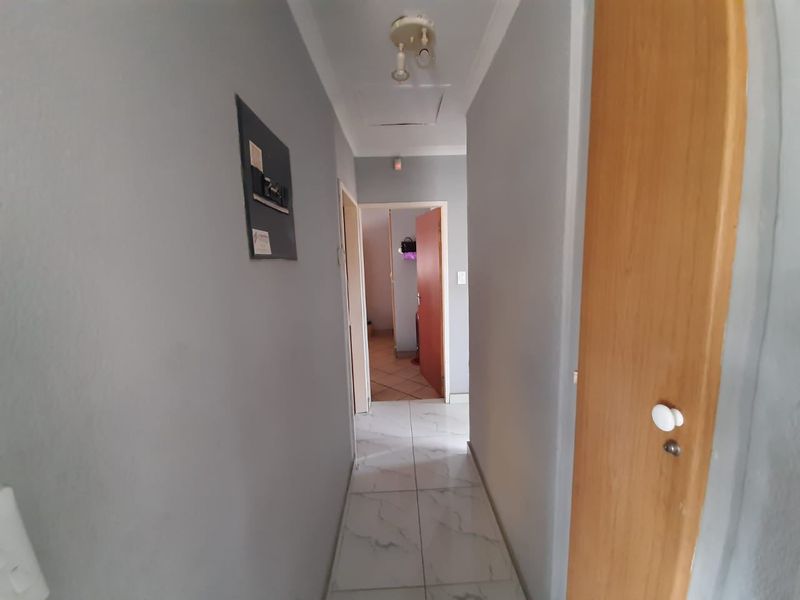 House For Sale In Brakpan - Photo 4