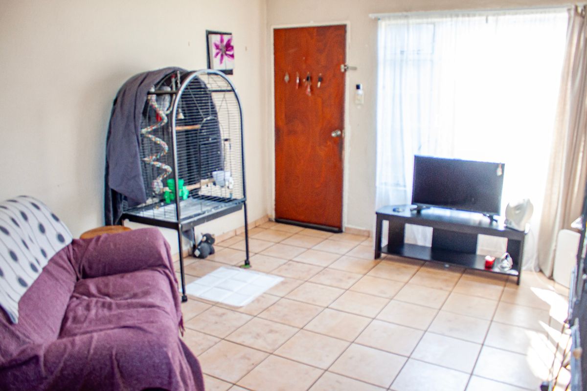 Townhouse For Sale In Boksburg - Photo 4