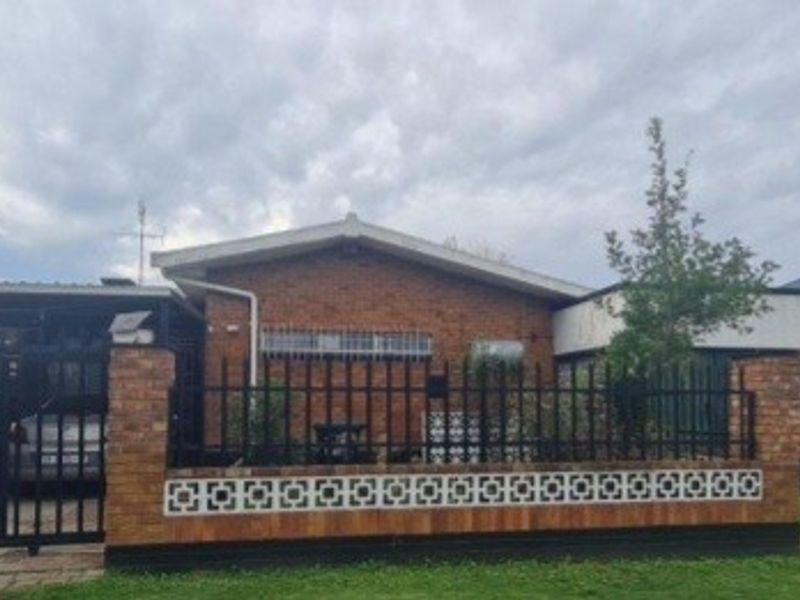 House For Sale In Boksburg - Photo 1