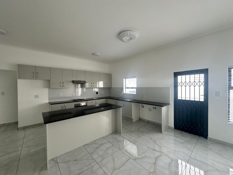 House Rental Monthly In Langebaan - Photo 2