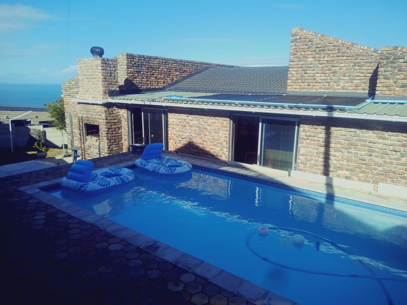House For Sale In Mossel Bay - Photo 1