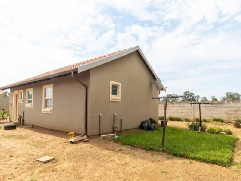 House For Sale In Springs - Photo 6