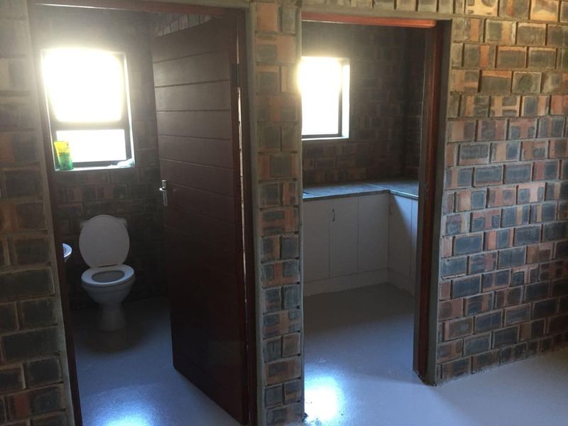 Industrial For Sale In Malmesbury - Photo 2