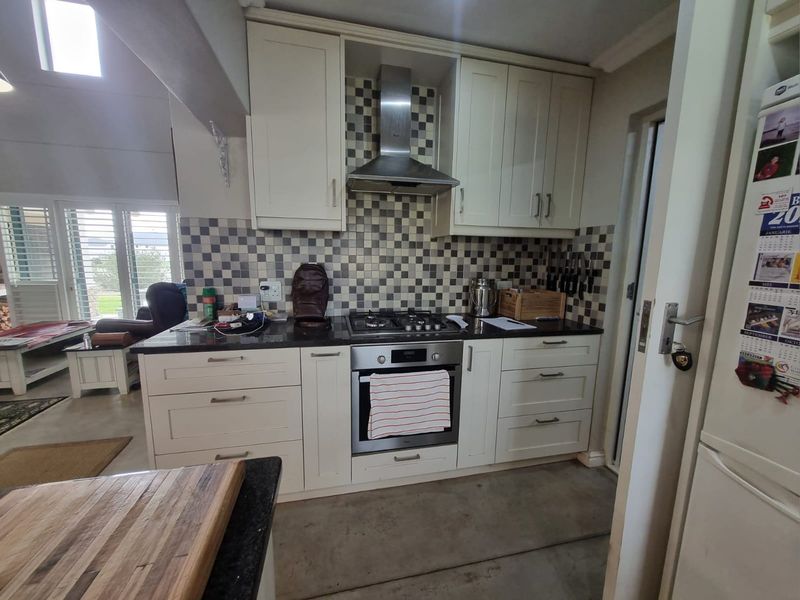 House For Sale In Jacobsbaai - Photo 8