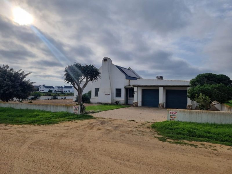 House For Sale In Jacobsbaai - Photo 2