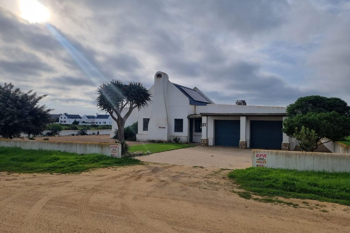 House For Sale In Jacobsbaai - Photo 2
