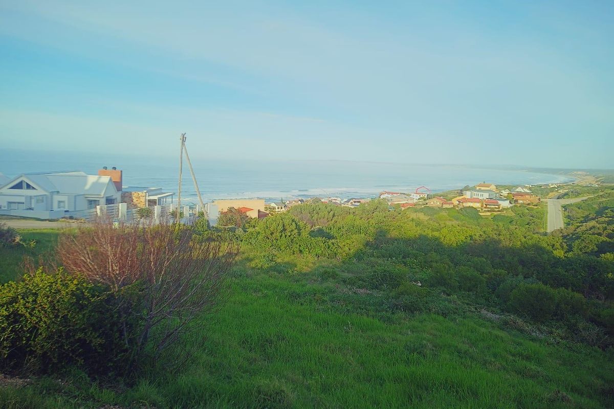 House For Sale In Mossel Bay - Photo 2
