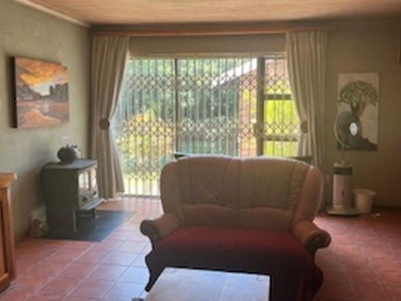 House For Sale In Secunda - Photo 7