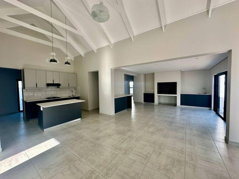 House For Sale In Langebaan - Photo 4