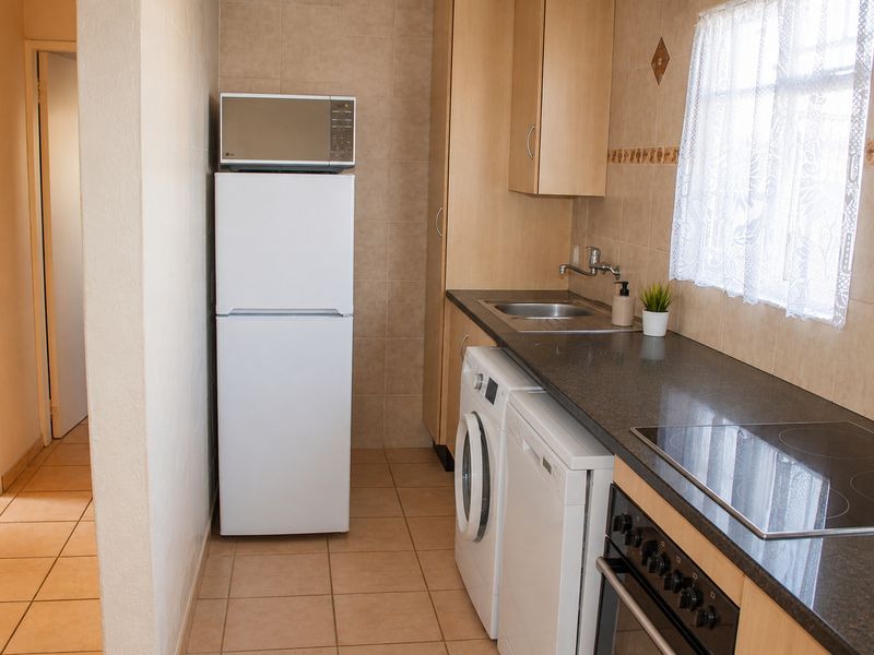Townhouse For Sale In Boksburg - Photo 8